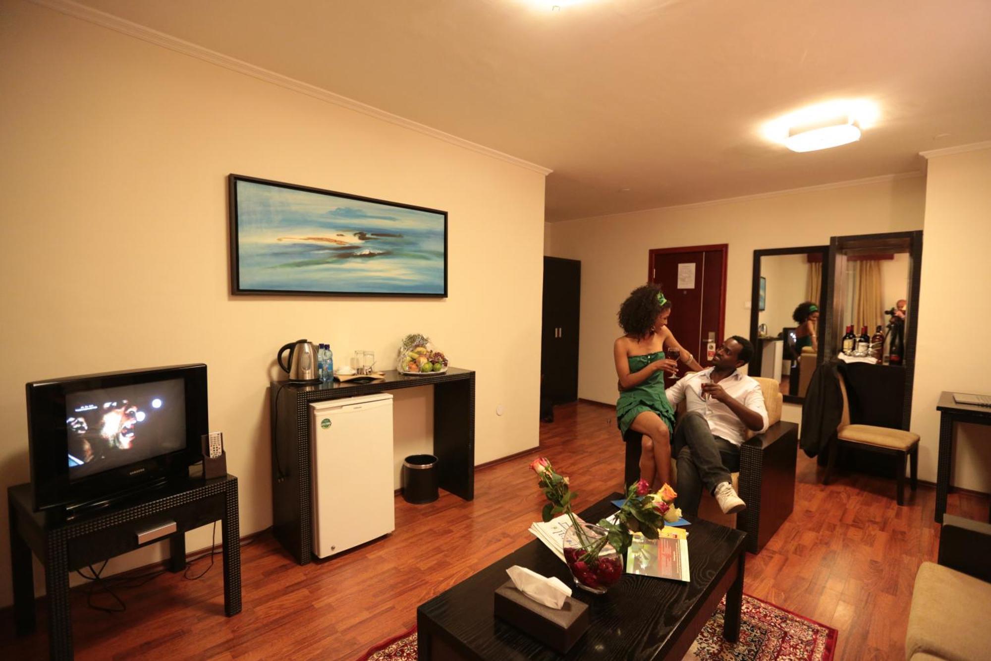 Wassamar Hotel แอดดิสอาบาบา ภายนอก รูปภาพ